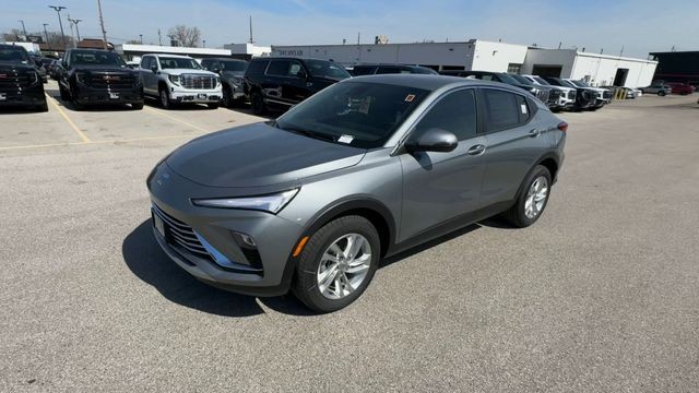 Buick Envista Vehicle Full-screen Gallery Image 04