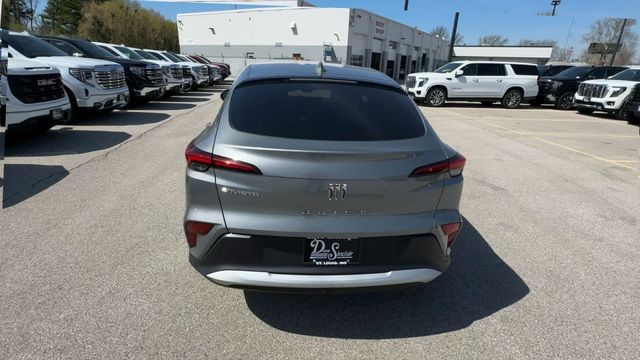 Buick Envista Vehicle Full-screen Gallery Image 07