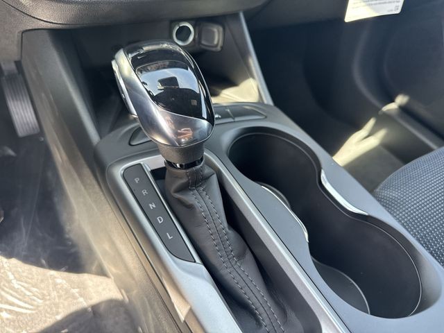 Buick Envista Vehicle Full-screen Gallery Image 19