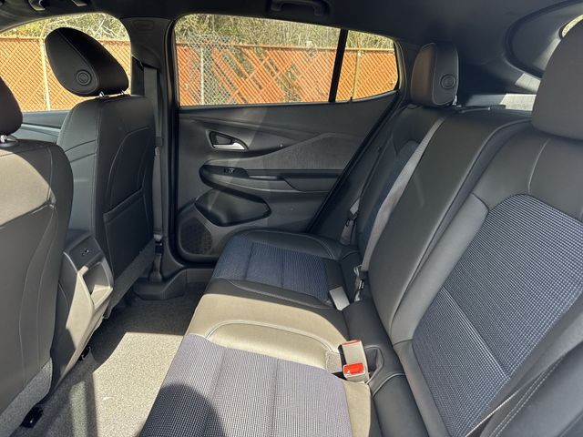 Buick Envista Vehicle Full-screen Gallery Image 21