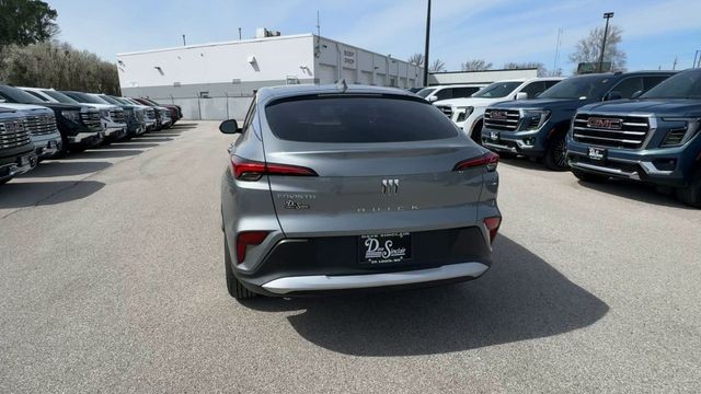 Buick Envista Vehicle Full-screen Gallery Image 07