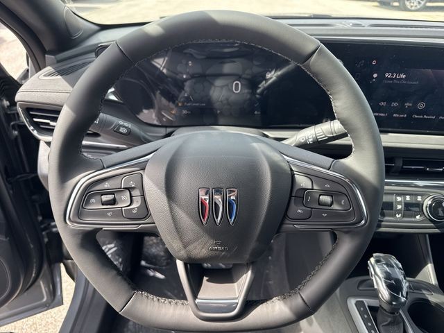 Buick Envista Vehicle Full-screen Gallery Image 14