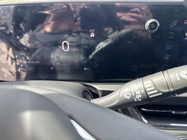 Buick Envista Vehicle Full-screen Gallery Image 15