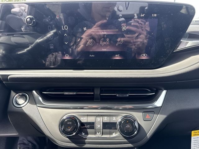 Buick Envista Vehicle Full-screen Gallery Image 18