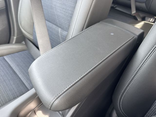 Buick Envista Vehicle Full-screen Gallery Image 20