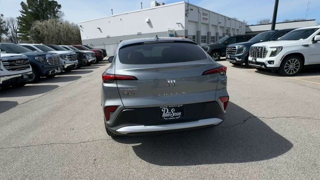 Buick Envista Vehicle Full-screen Gallery Image 07
