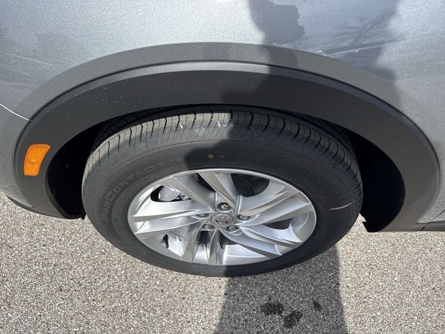 Buick Envista Vehicle Full-screen Gallery Image 10