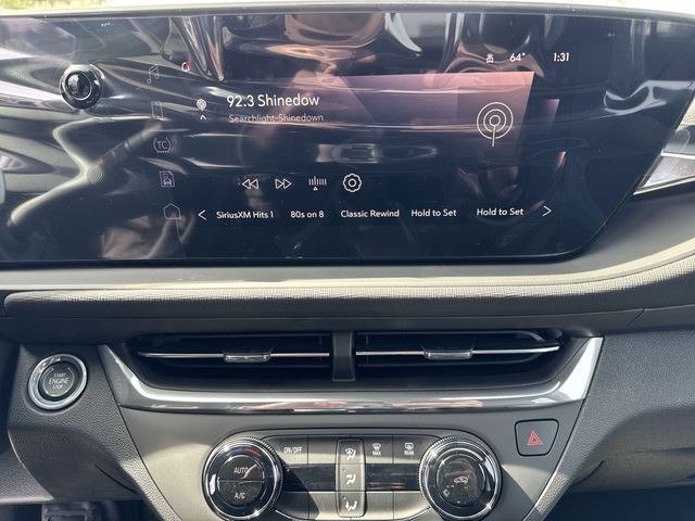 Buick Envista Vehicle Full-screen Gallery Image 16