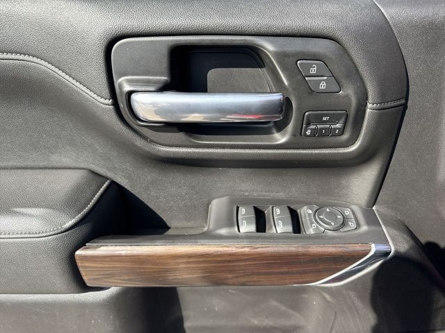 GMC Sierra 1500 Vehicle Full-screen Gallery Image 25