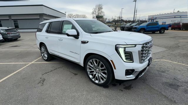 GMC Yukon Vehicle Full-screen Gallery Image 02