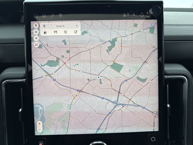 GMC Yukon Vehicle Full-screen Gallery Image 18