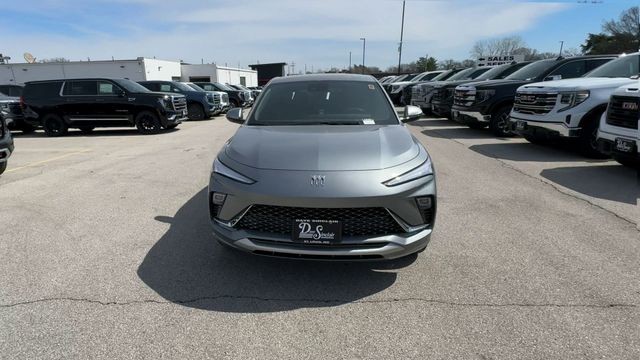 Buick Envista Vehicle Full-screen Gallery Image 03