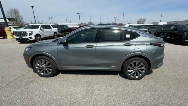 Buick Envista Vehicle Full-screen Gallery Image 05