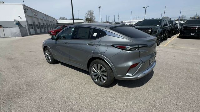 Buick Envista Vehicle Full-screen Gallery Image 06