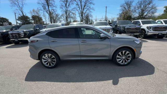 Buick Envista Vehicle Full-screen Gallery Image 09