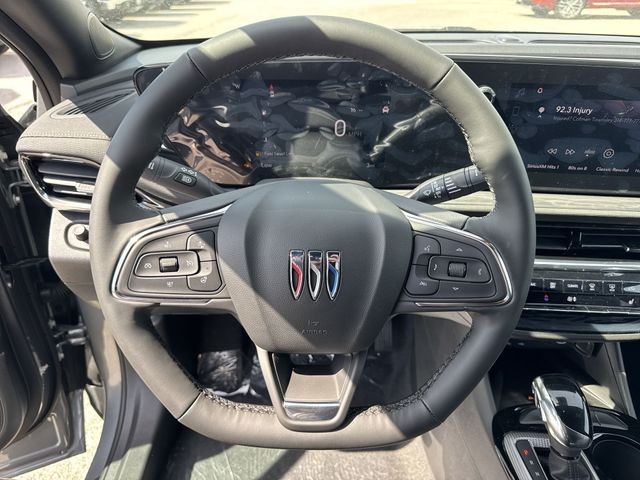 Buick Envista Vehicle Full-screen Gallery Image 14