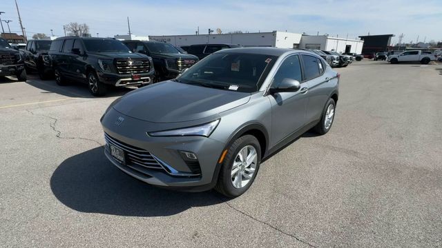 Buick Envista Vehicle Full-screen Gallery Image 04