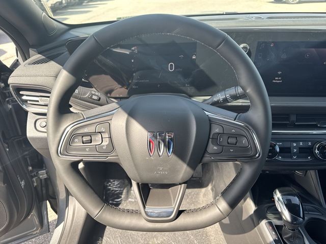 Buick Envista Vehicle Full-screen Gallery Image 14