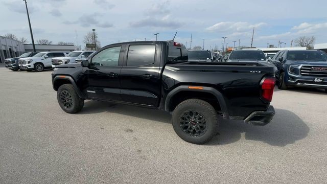 GMC Canyon Vehicle Full-screen Gallery Image 06