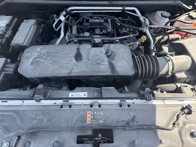 GMC Canyon Vehicle Full-screen Gallery Image 27