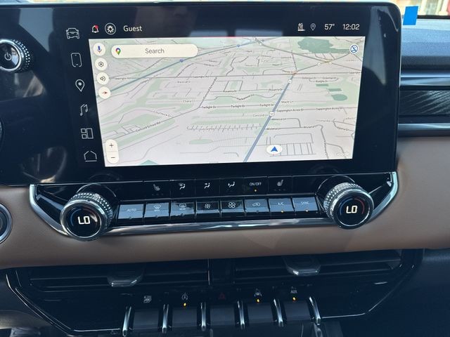 GMC Canyon Vehicle Full-screen Gallery Image 18