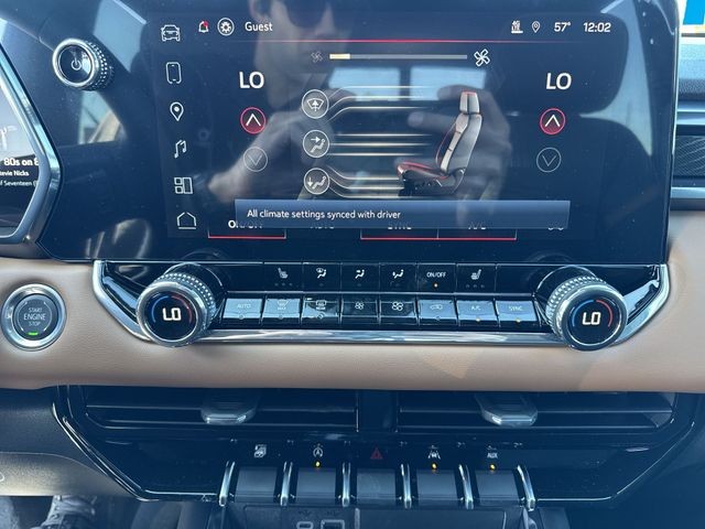 GMC Canyon Vehicle Full-screen Gallery Image 19