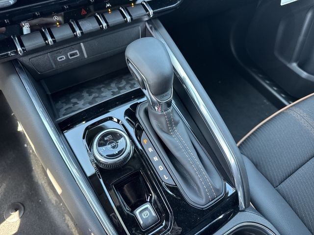 GMC Canyon Vehicle Full-screen Gallery Image 20