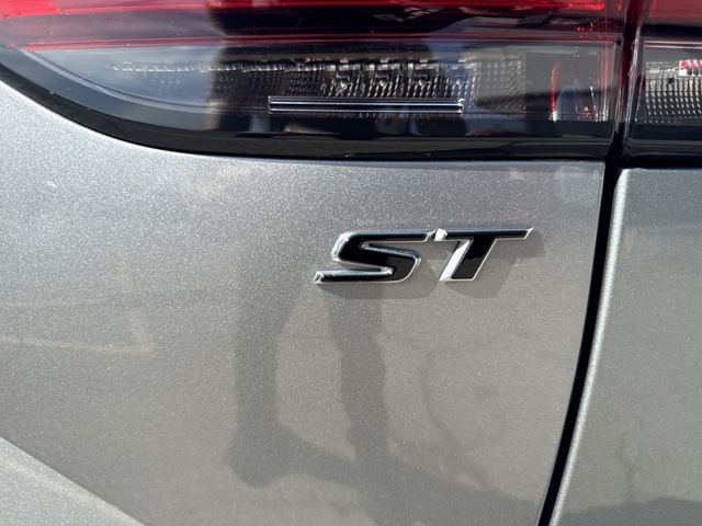 Buick Envision Vehicle Full-screen Gallery Image 34