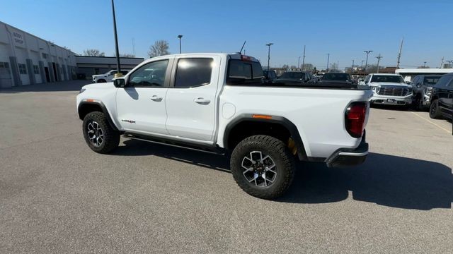 GMC Canyon Vehicle Full-screen Gallery Image 06