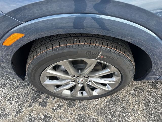 Buick Encore GX Vehicle Full-screen Gallery Image 10