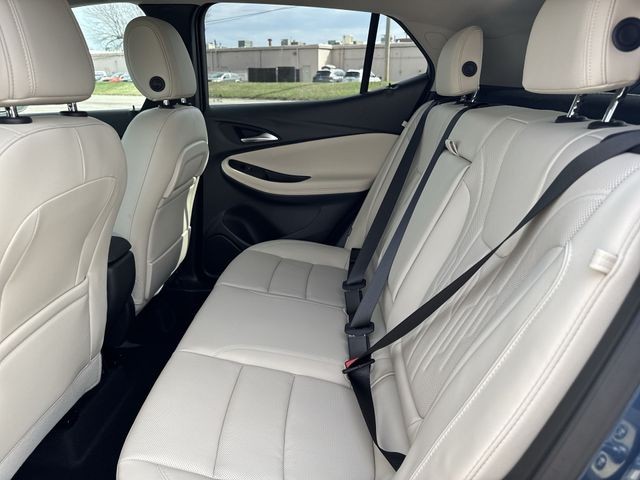 Buick Encore GX Vehicle Full-screen Gallery Image 21