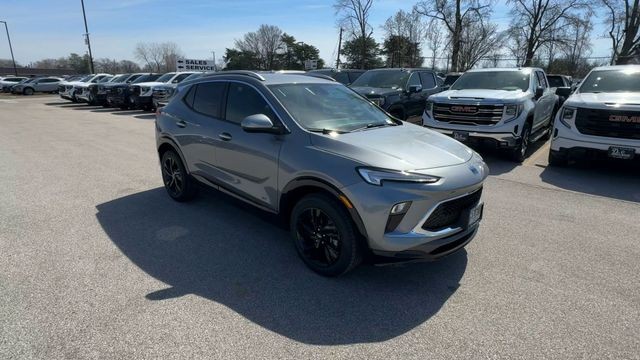 Buick Encore GX Vehicle Full-screen Gallery Image 02