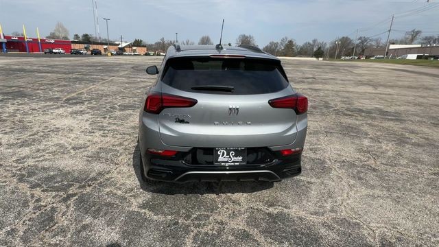 Buick Encore GX Vehicle Full-screen Gallery Image 07