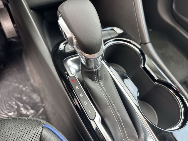 Buick Encore GX Vehicle Full-screen Gallery Image 19