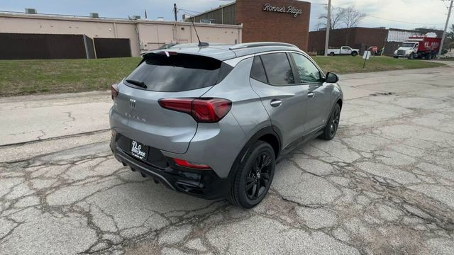 Buick Encore GX Vehicle Full-screen Gallery Image 08