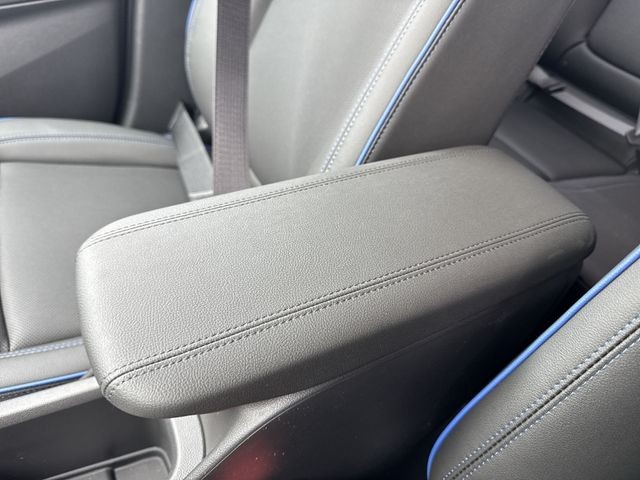 Buick Encore GX Vehicle Full-screen Gallery Image 20