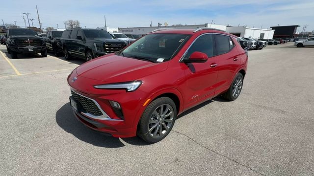 Buick Encore GX Vehicle Full-screen Gallery Image 04