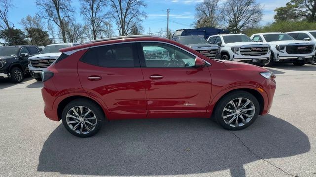 Buick Encore GX Vehicle Full-screen Gallery Image 09