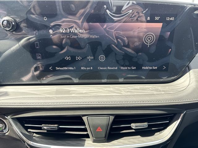 Buick Encore GX Vehicle Full-screen Gallery Image 16