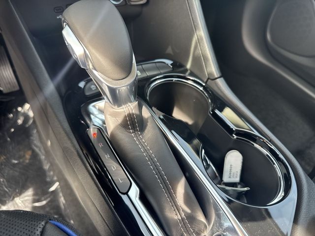 Buick Encore GX Vehicle Full-screen Gallery Image 19