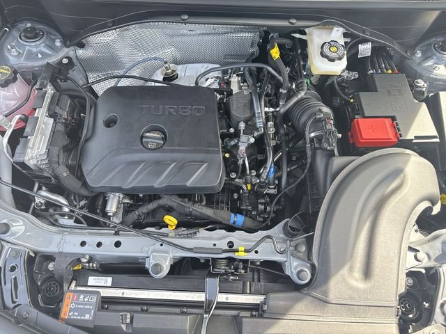 Buick Encore GX Vehicle Full-screen Gallery Image 24