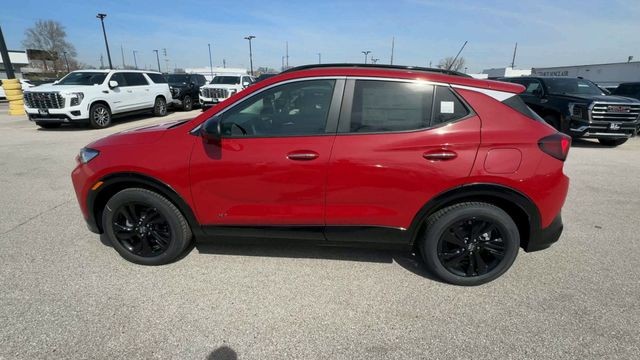 Buick Encore GX Vehicle Full-screen Gallery Image 05