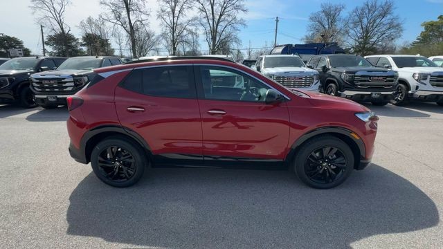 Buick Encore GX Vehicle Full-screen Gallery Image 09