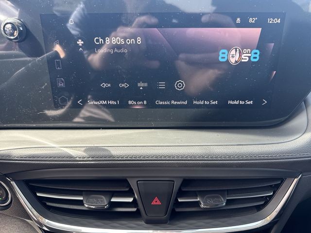 Buick Encore GX Vehicle Full-screen Gallery Image 16