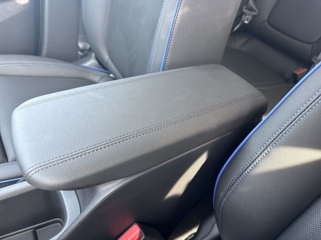 Buick Encore GX Vehicle Full-screen Gallery Image 20