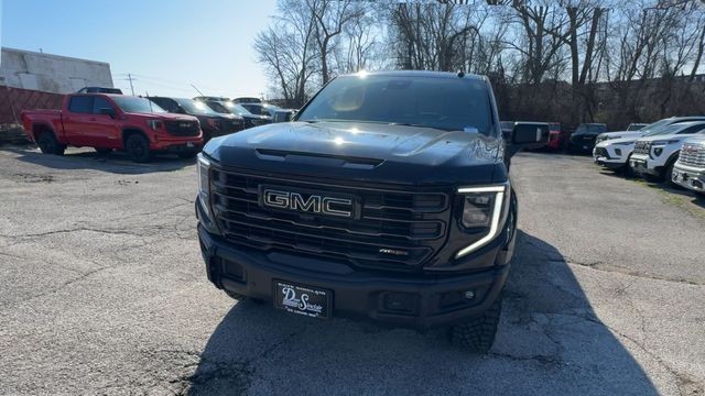 GMC Sierra 1500 Vehicle Full-screen Gallery Image 03