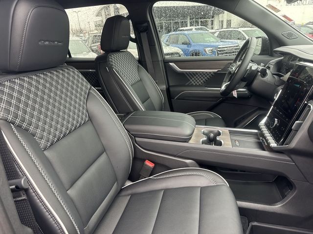 GMC Acadia Vehicle Full-screen Gallery Image 26