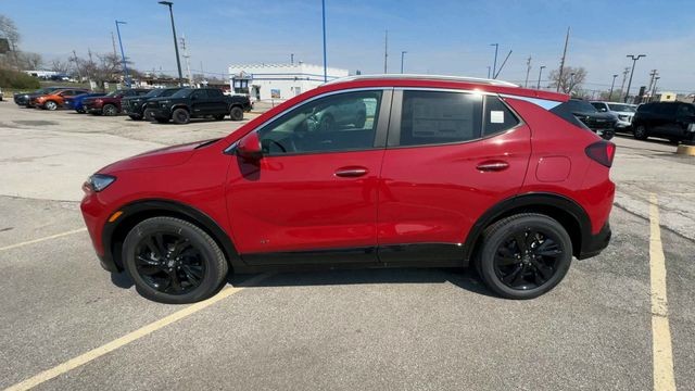 Buick Encore GX Vehicle Full-screen Gallery Image 05