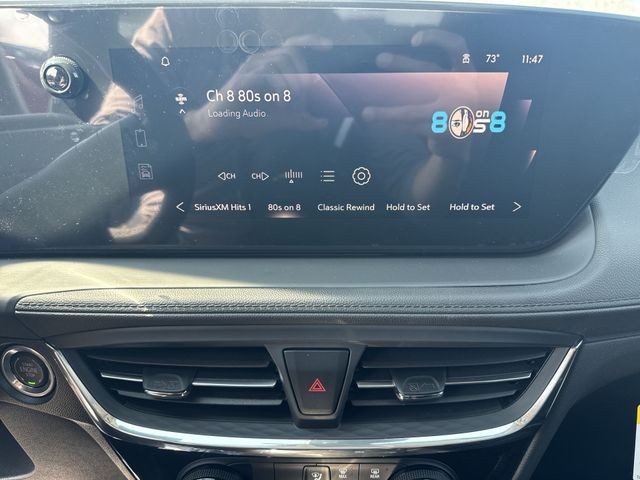 Buick Encore GX Vehicle Full-screen Gallery Image 16