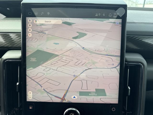 GMC Yukon XL Vehicle Full-screen Gallery Image 18